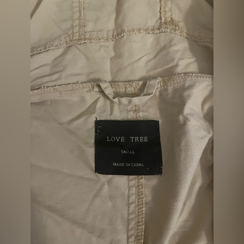 Lightweight Fall Jacket - Picture 7 of 8